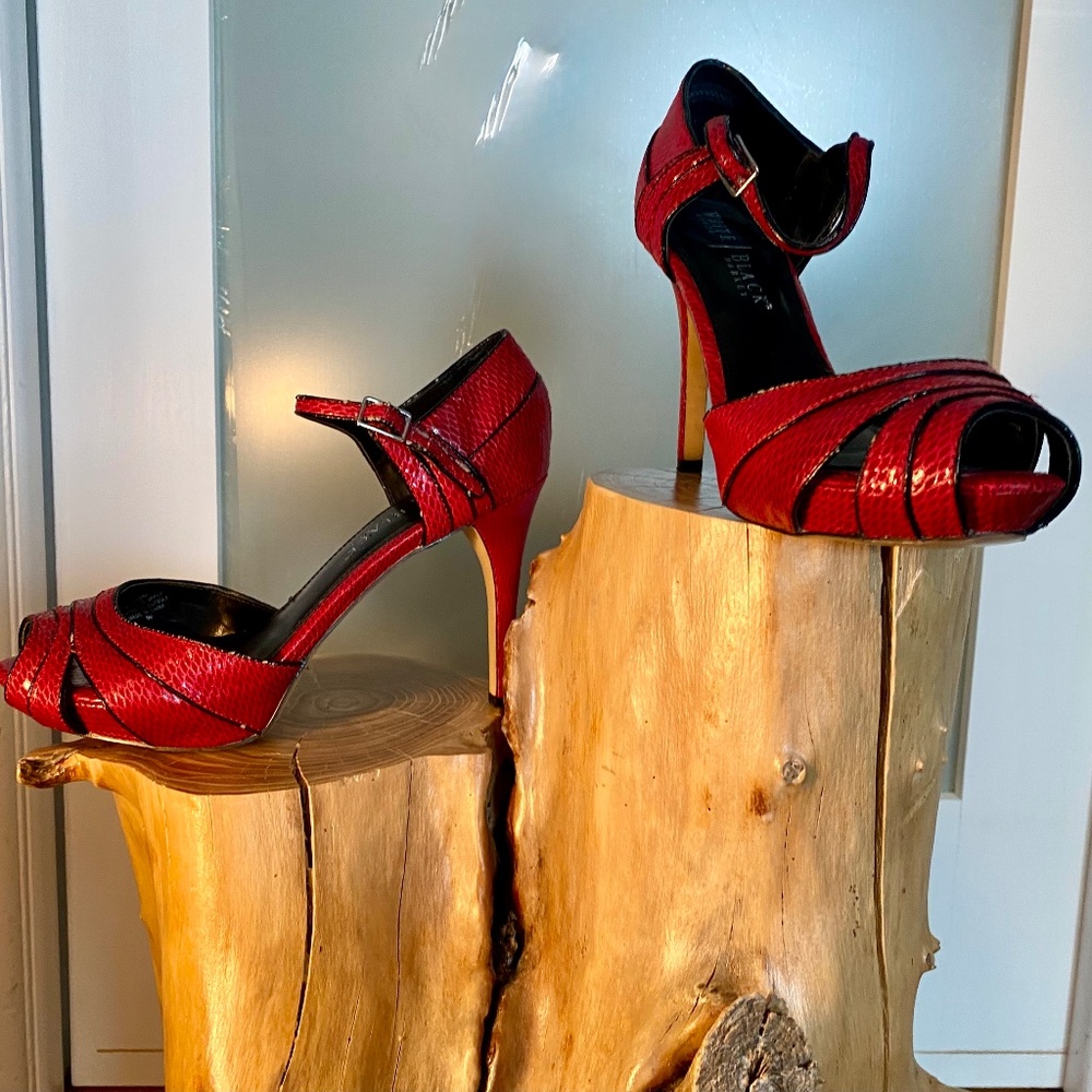 White House Black Market Red Snakeskin 'Sandra' Heel- Size 9